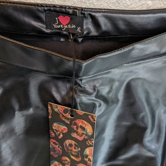 Black Skirt - Picture 2 of 4